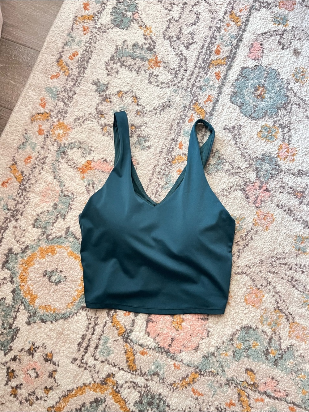 Cropped sports bra tank size S